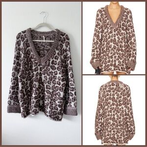 NWT Free People Little Animal Pullover in Grey Antler Combo Size XS (Oversized)